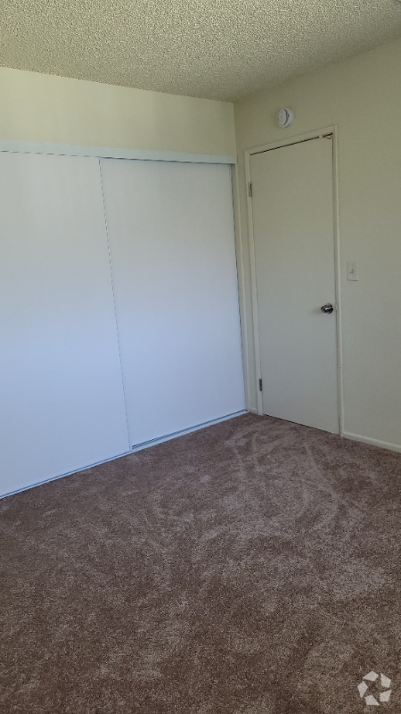 Building Photo - 15531 Barranca Way