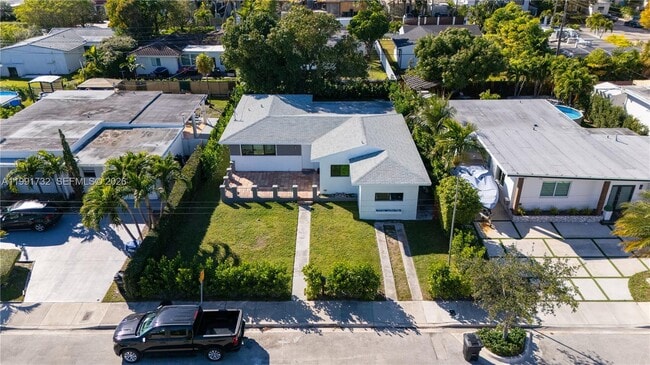 Building Photo - 7548 Adventure Ave