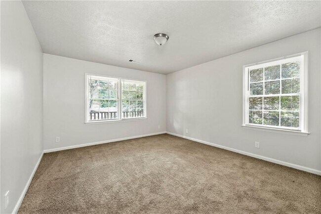 Building Photo - 208 S Rockborough Ct