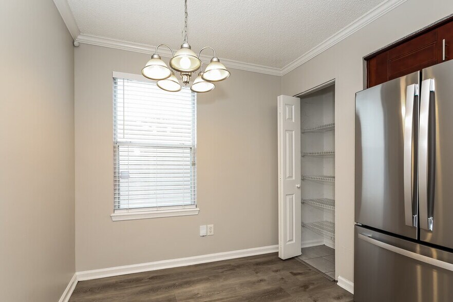 Building Photo - 7862 Aquarius Cir S