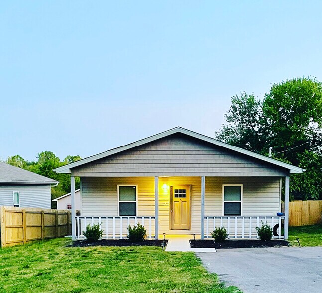 Primary Photo - 6016 Kingfish Dr