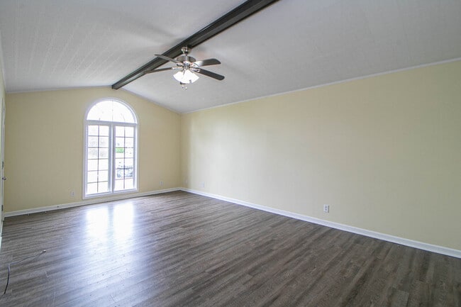 Building Photo - 329 Northridge Dr