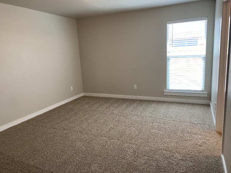 Building Photo - 1713 134th St