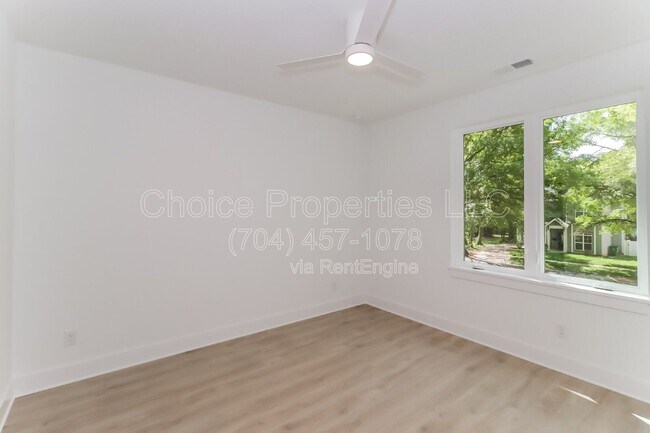 Building Photo - 422 Sylvania Ave