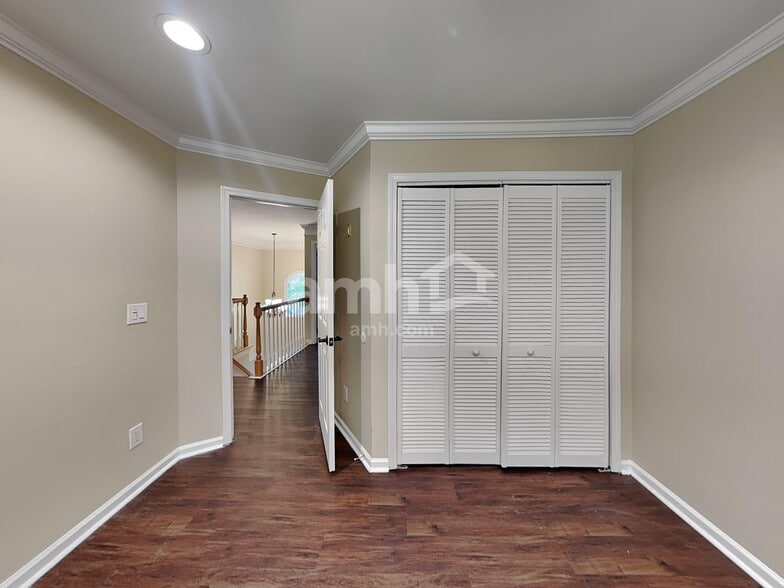 Building Photo - 10105 Grimbsy Ct