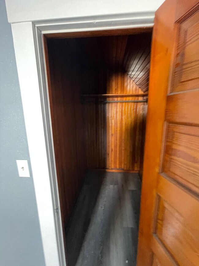 Building Photo - SECTION 8 and EDEN Accepted! Newly renovat...