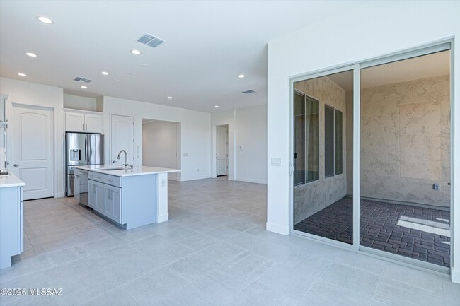 Building Photo - 30660 S Osprey Dr