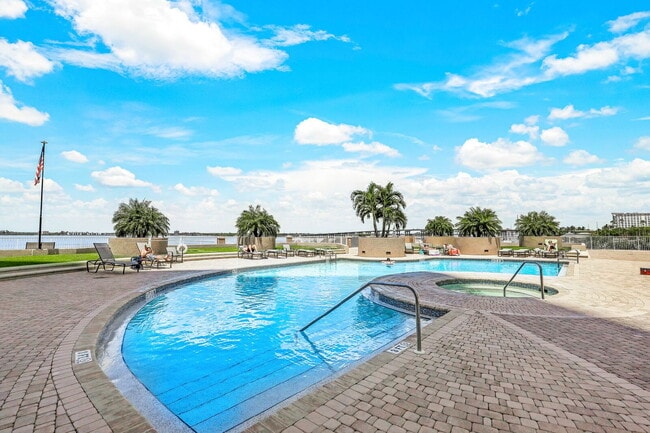 Building Photo - Stunning High-Rise Condo with Gulf Views –...