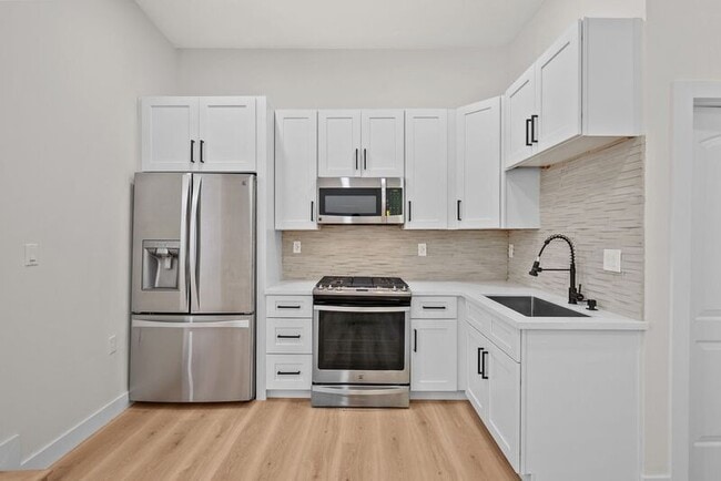 Building Photo - 2333 Ridge View Dr