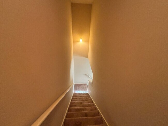 Building Photo - Beautiful Home for Rent in Phenix City!