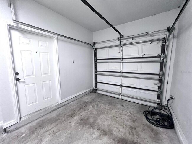 Building Photo - 2250 Portofino Pl