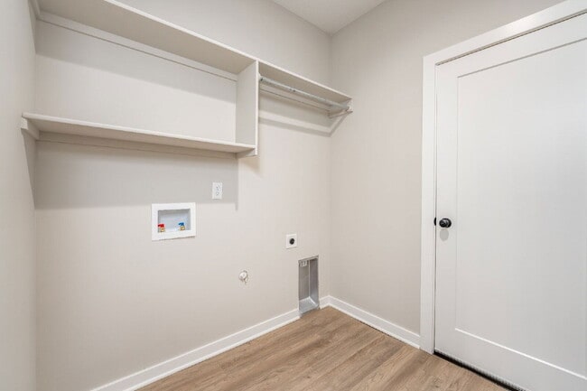 Building Photo - 1902 Cody Ln