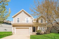 Building Photo - 4 Bed 3 Bath In Shawnee!!  Available 12/1!!