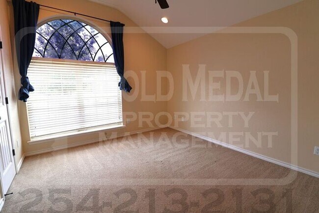 Building Photo - 6009 Cordillera Dr