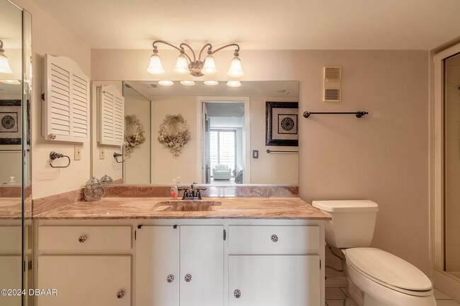 Building Photo - 1 Oceans West Blvd