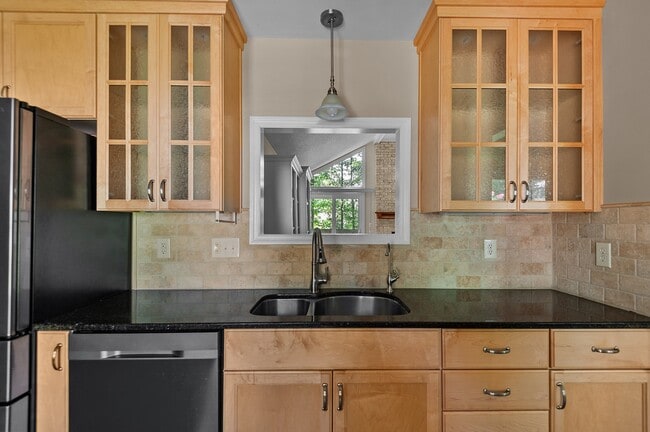 Building Photo - 103 Knollwood Ct