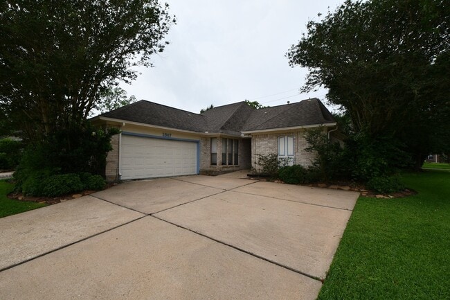 Building Photo - 1947 Mayweather Ln