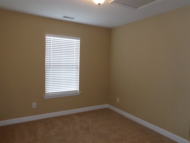 Building Photo - 1908 Thesa Ct