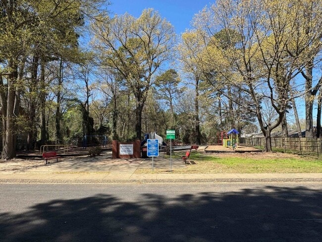 Building Photo - 3506 Denson Dr