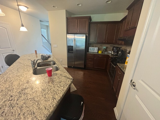 Building Photo - Room in Townhome on Sangre De Cristo Dr