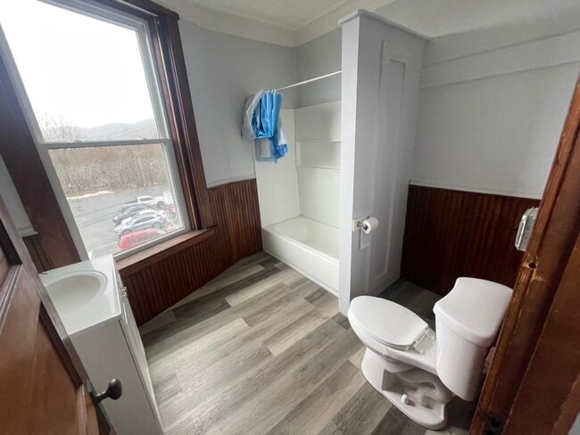 Building Photo - 41-43 Central St