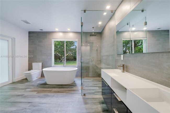 Building Photo - 125 NW 88th St