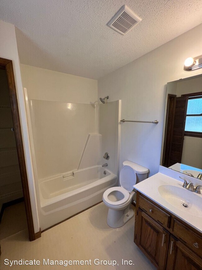 Building Photo - 3 br, 2.5 bath House - 1401 Trinity Church Rd