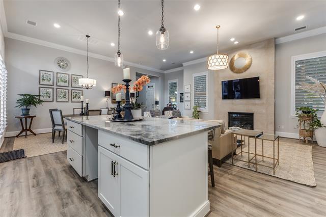 Building Photo - 1725 G Ave