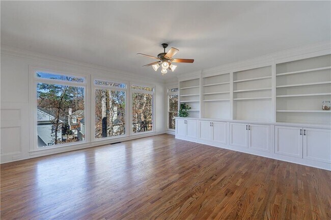 Building Photo - 1012 Madeline Ln