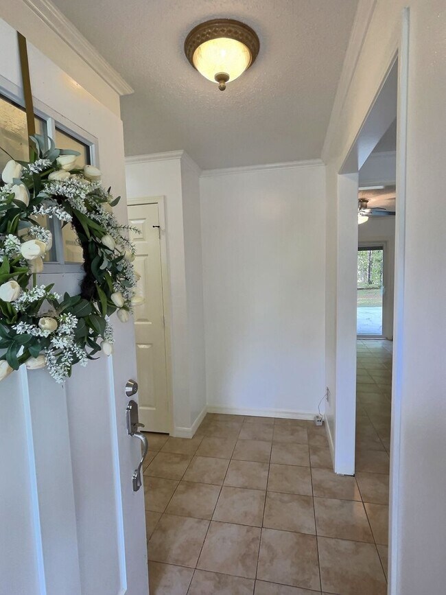 Building Photo - 3-bedroom 2-bathroom home in Vancleave, MS!