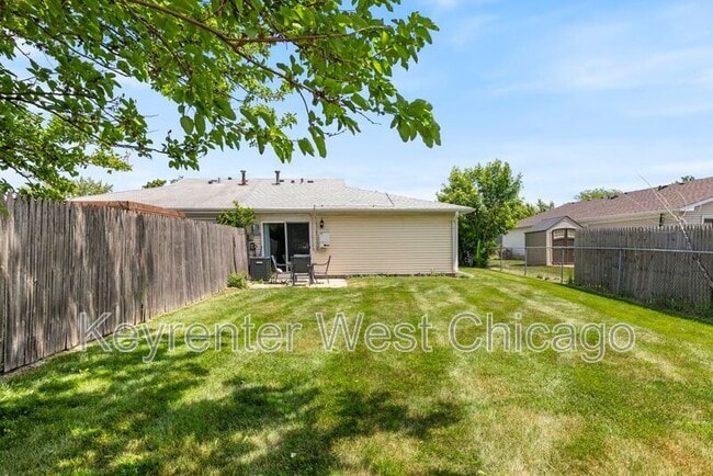 Building Photo - 1756 Gilberto St