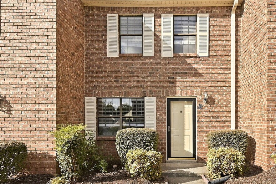 Building Photo - 232 Thistle Ln