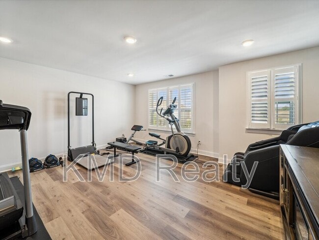 Building Photo - 6112 Willow Pin Ln