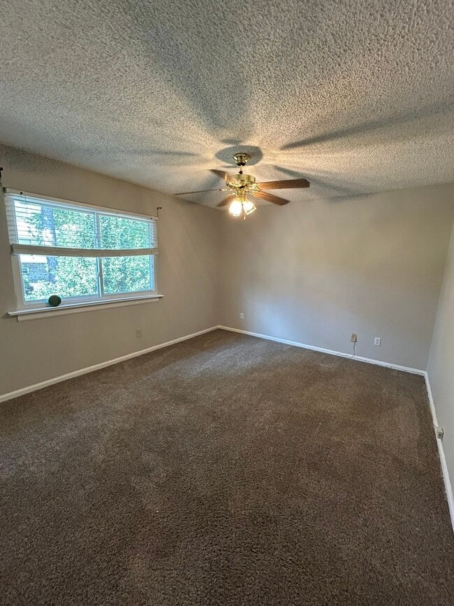 Building Photo - 4705 Leaf Crest Ct