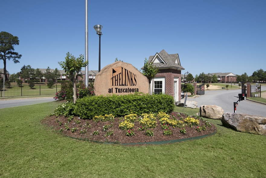 Building Photo - The Links at Tuscaloosa