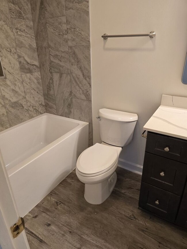 Building Photo - Residential Home Located in Vermillion with 3BR/2.5BA