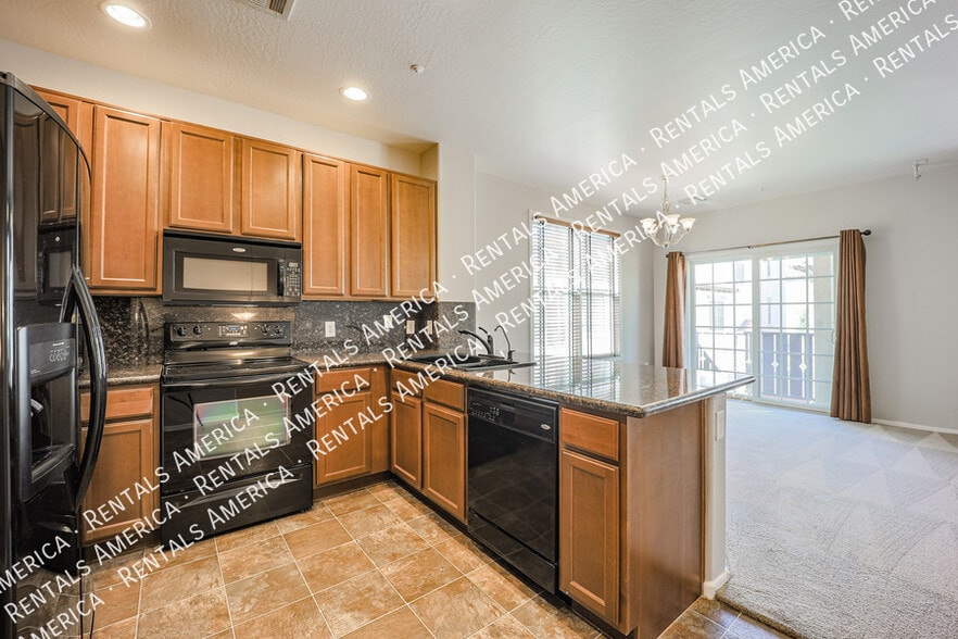 Building Photo - 906 S Annie Ln