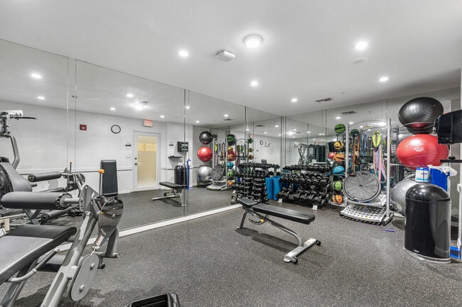 Building Photo - 3908 S Ocean Blvd