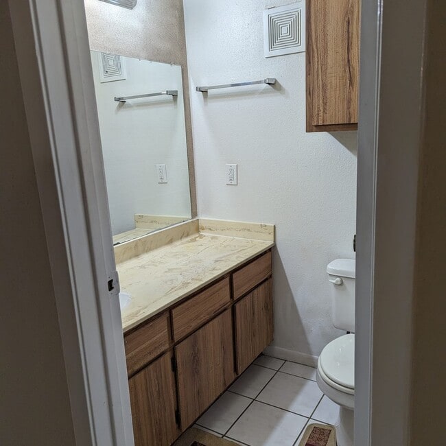 Building Photo - 260 El Dorado Blvd