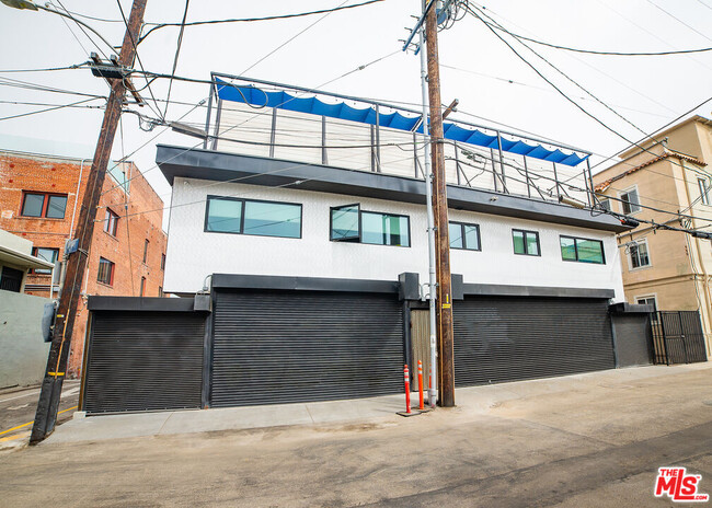 Building Photo - 14 Brooks Ave