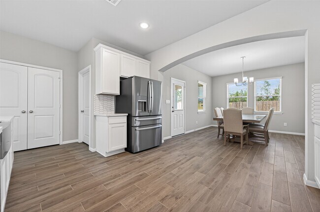 Building Photo - 11676 Whirlaway Dr