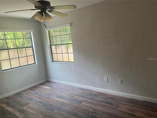 Building Photo - 2024 SW 73rd Terrace