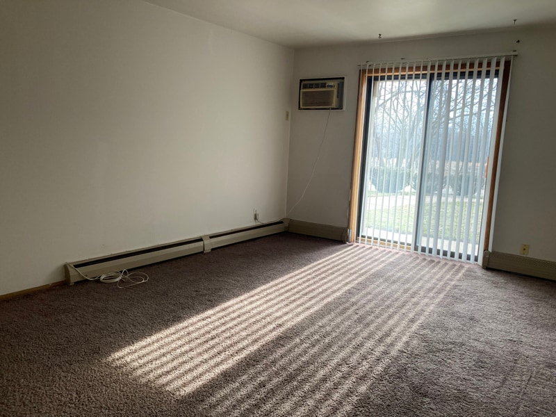 Building Photo - 10628 W Bobolink Ave