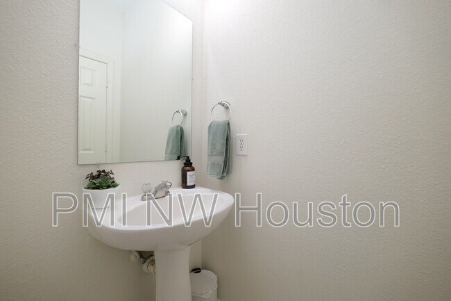 Building Photo - 1203 Lavender Shade Ct