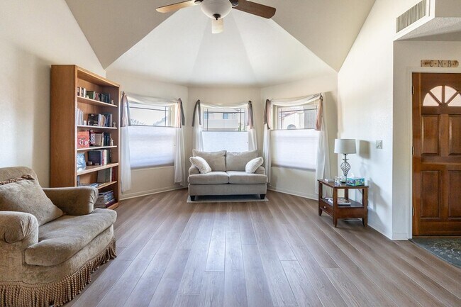 Building Photo - 2434 W Lompoc Ave