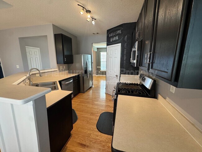 Building Photo - 231 Beckenham Ln