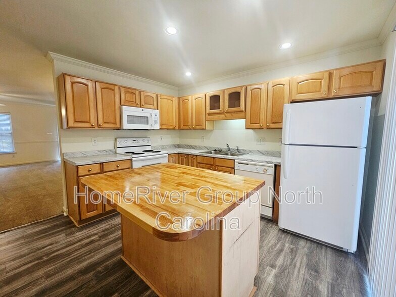 Building Photo - 3764 Winborne Ln
