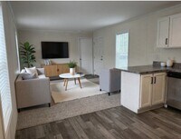 Building Photo - 1306 Scenic Dr