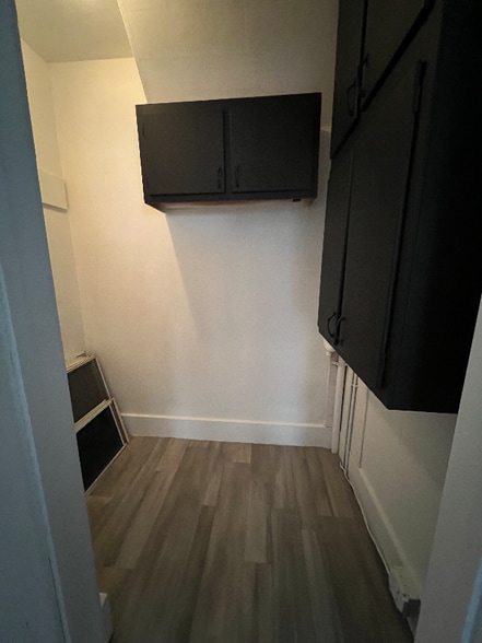 Building Photo - 736 N Pearl St