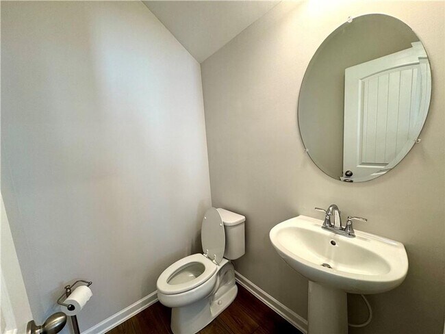 Building Photo - Beautiful Townhome Located at The Borough at Wyndham South!